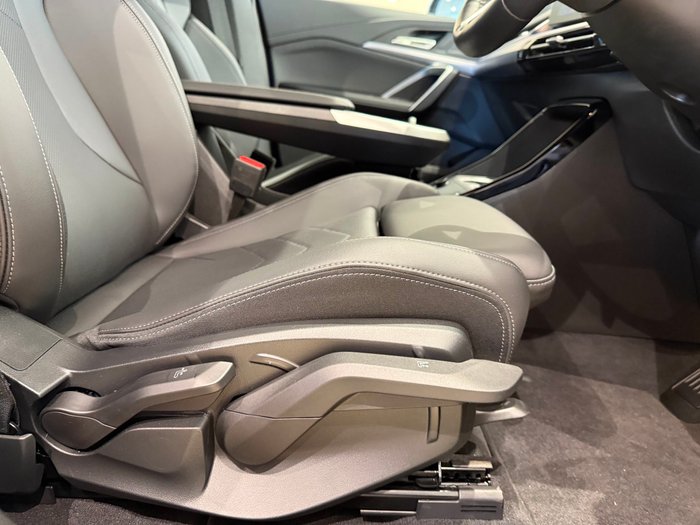 2023 BMW iX1 eDrive20 xLine