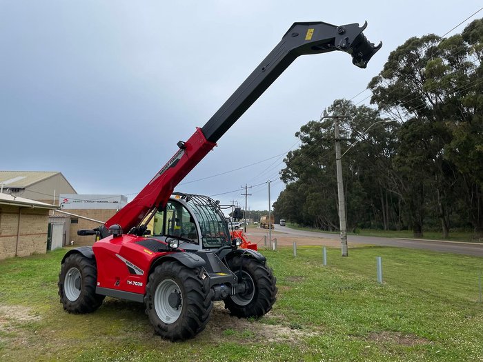 2026 MF Th 7038 Telehandler