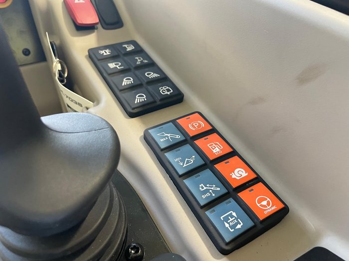 2026 MF Th 7038 Telehandler