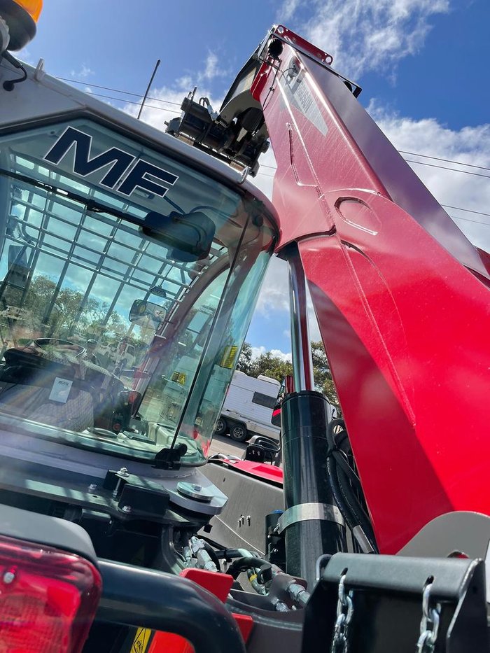 2026 MF Th 7038 Telehandler