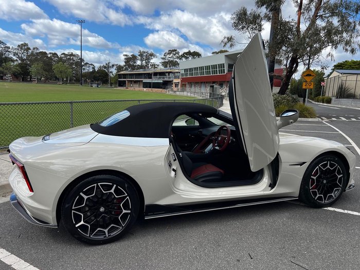 2025 MG Cyberster EC32 MY25 English White
