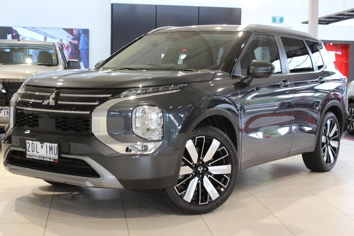 2025 Mitsubishi Outlander LS