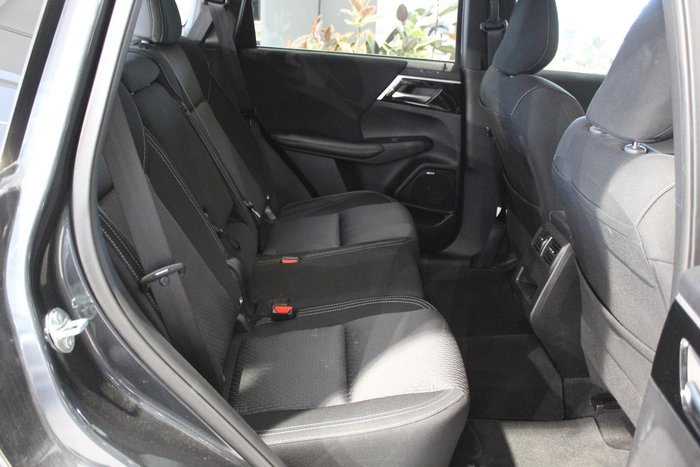 2025 Mitsubishi Outlander LS
