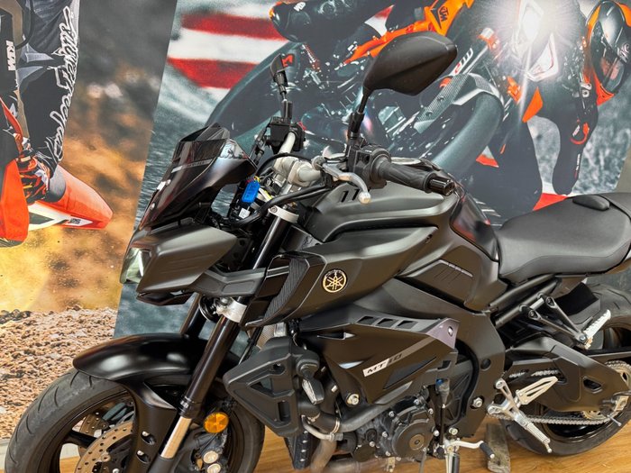 2019 Yamaha MT-10A Black