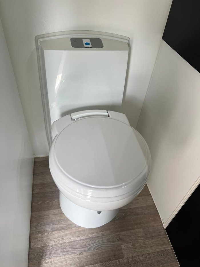 2023 Design RV Crx Semi Off Road Van 7, 21'6''