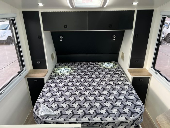 2023 Design RV Crx Semi Off Road Van 7, 21'6''