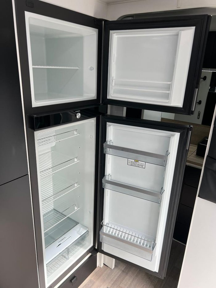 2023 Design RV Crx Semi Off Road Van 7, 21'6''