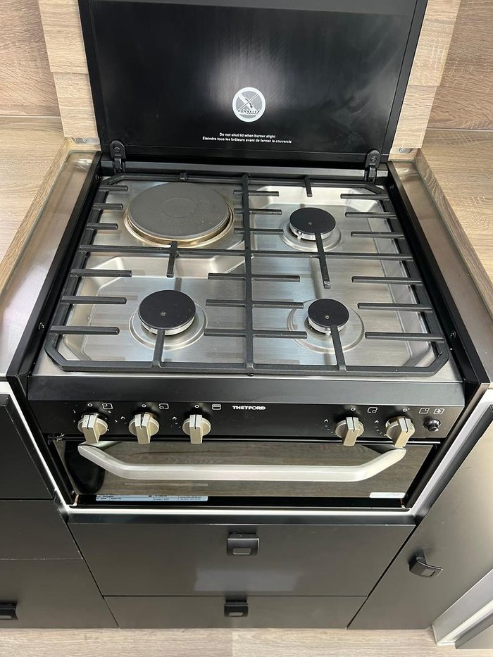 2023 Design RV Crx Semi Off Road Van 7, 21'6''