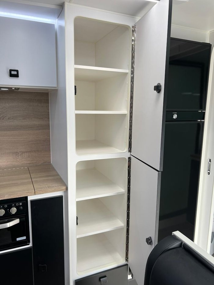 2023 Design RV Crx Semi Off Road Van 7, 21'6''