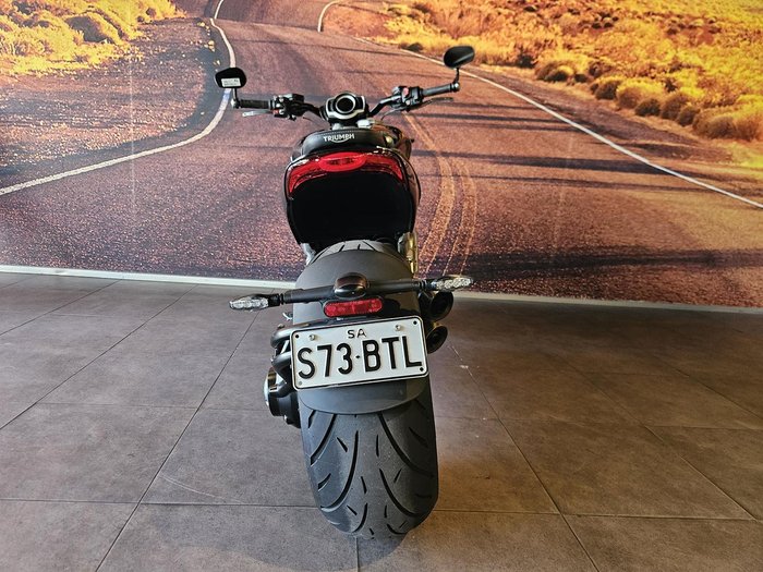 2022 Triumph Rocket 3 R Rocket Black