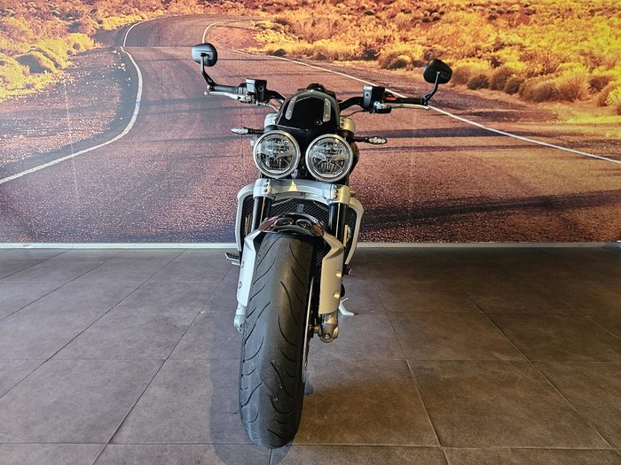 2022 Triumph Rocket 3 R Rocket Black
