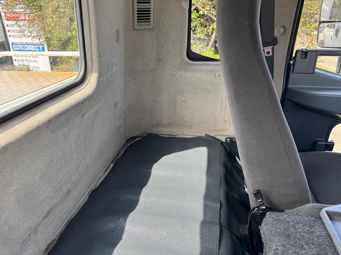 2015 Fuso Fighter 1424 WHITE