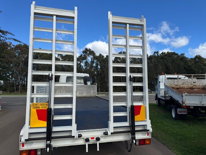 2015 Fuso Fighter 1424 WHITE
