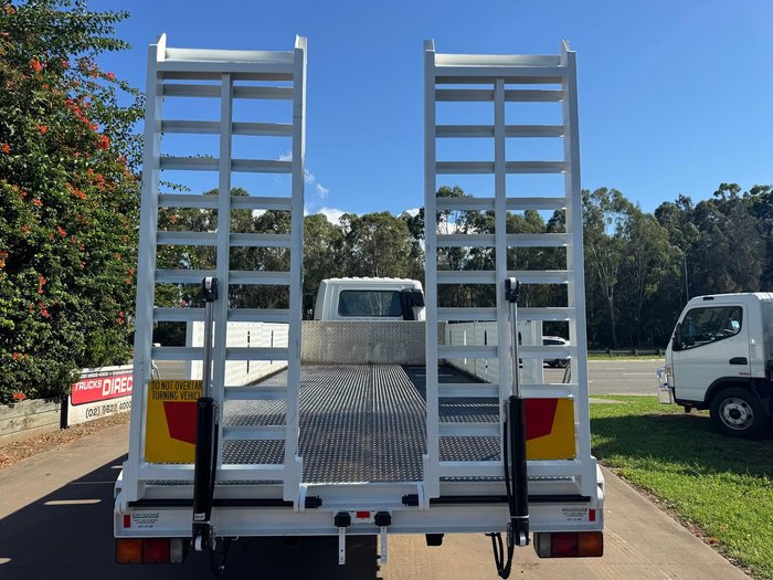 2015 Fuso Fighter 1424 WHITE