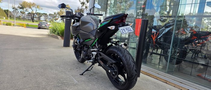 2024 Kawasaki Z400 GREY