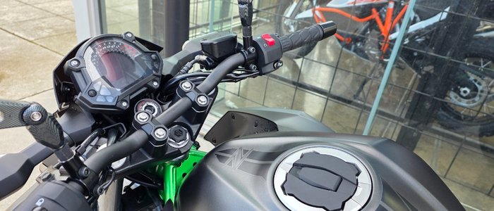 2024 Kawasaki Z400 GREY