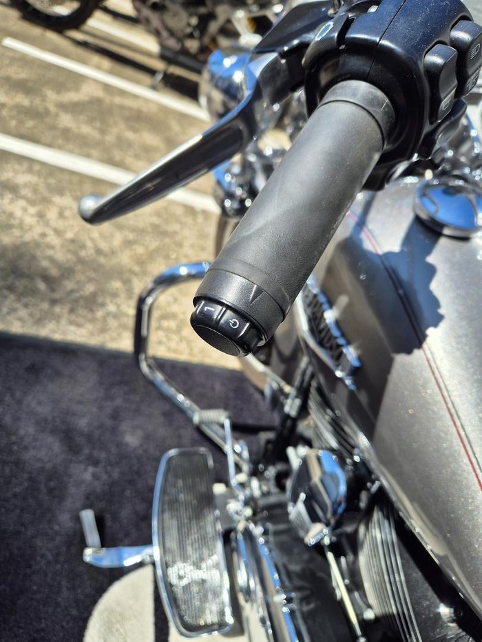 2016 Harley-Davidson Road King 1690 (FLHR) Touring Silver