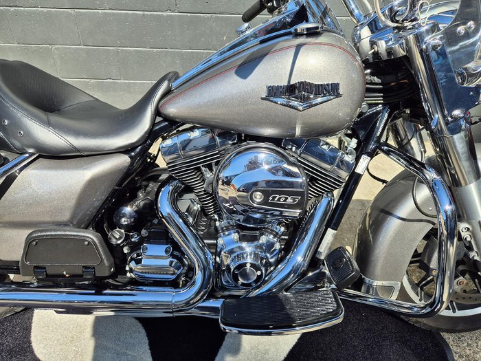 2016 Harley-Davidson Road King 1690 (FLHR) Touring Silver
