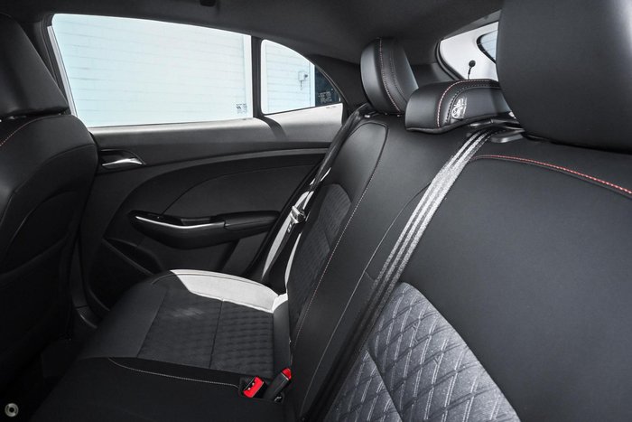 2025 MG MG3 Essence MY25.5 Dover White