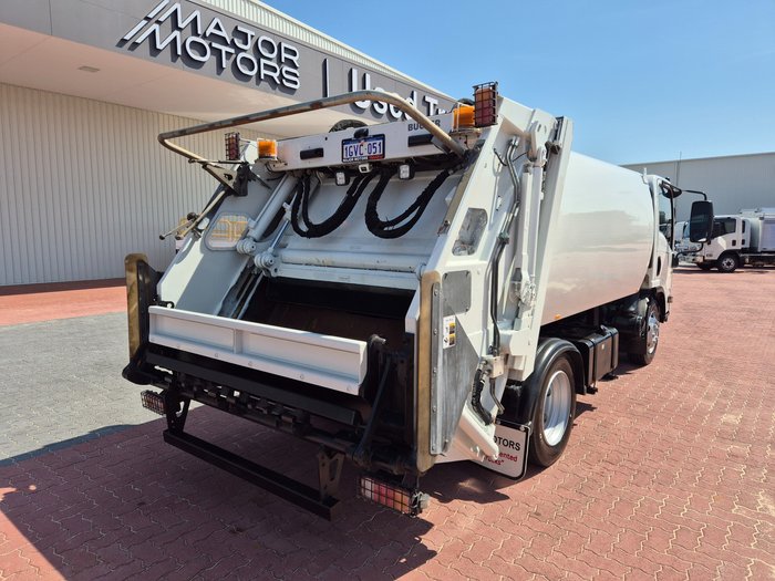 2019 Isuzu Trucks NQR 87/80-190 AMT Rear Loader Compactor