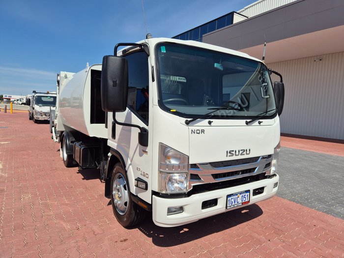 2019 Isuzu Trucks NQR 87/80-190 AMT Rear Loader Compactor