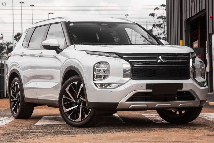 2025 Mitsubishi Outlander