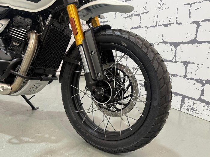 2025 Triumph Scrambler 400 XC Scrambler White