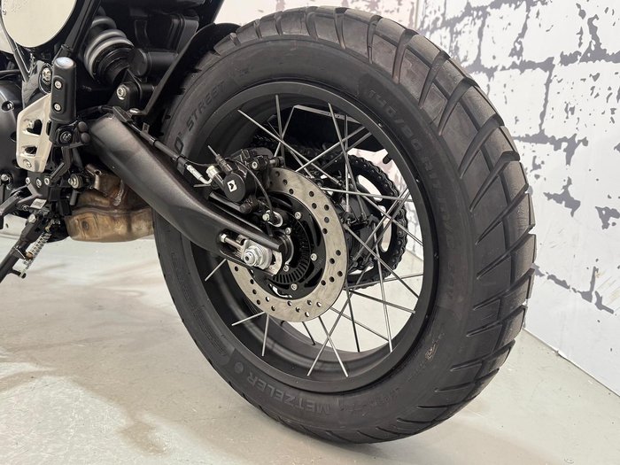 2025 Triumph Scrambler 400 XC Scrambler White