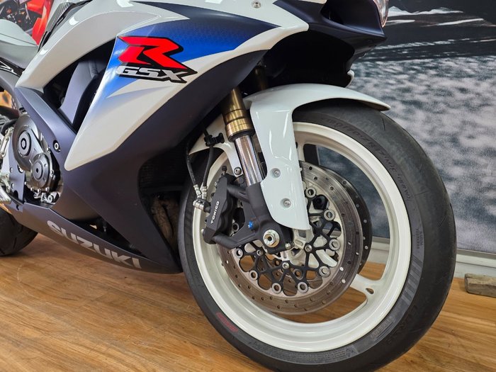 2010 Suzuki GSX-R600 WHITE