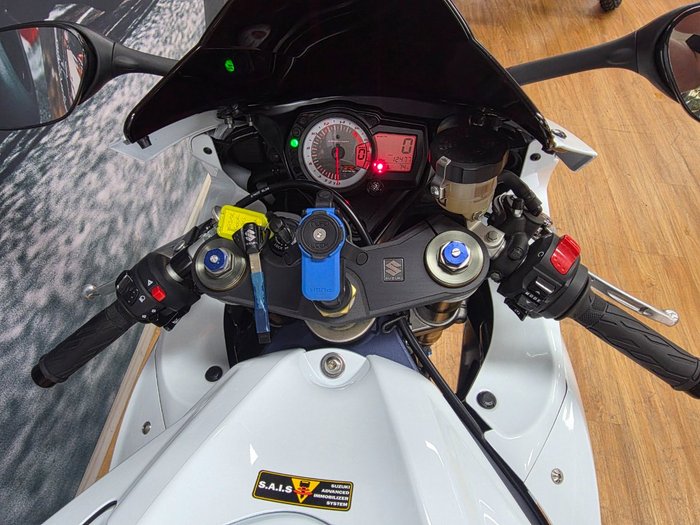2010 Suzuki GSX-R600 WHITE