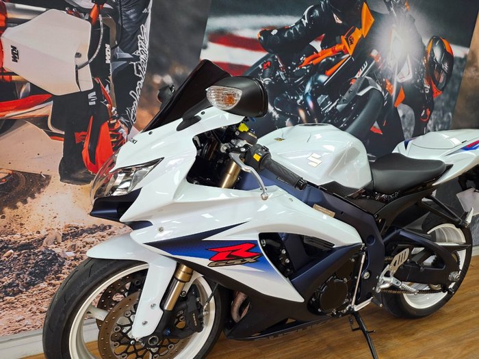 2010 Suzuki GSX-R600 WHITE