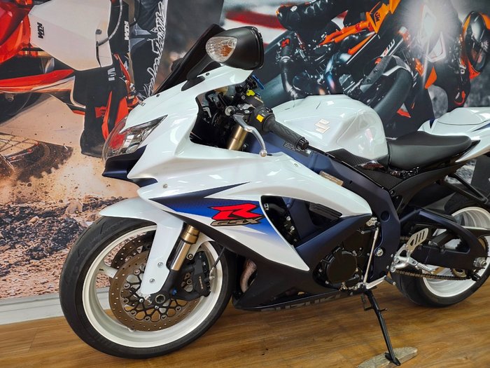 2010 Suzuki GSX-R600 WHITE