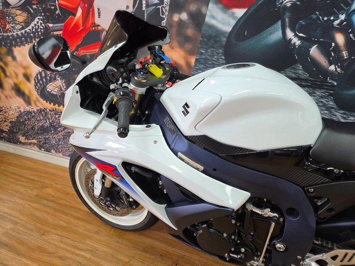 2010 Suzuki GSX-R600 WHITE