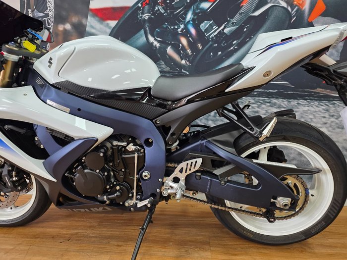 2010 Suzuki GSX-R600 WHITE