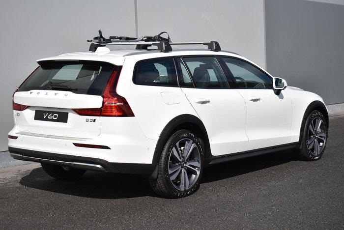2024 Volvo V60 Cross Country Ultra B5 Bright MY25 AWD Crystal White