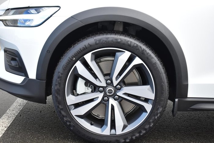 2024 Volvo V60 Cross Country Ultra B5 Bright MY25 AWD Crystal White