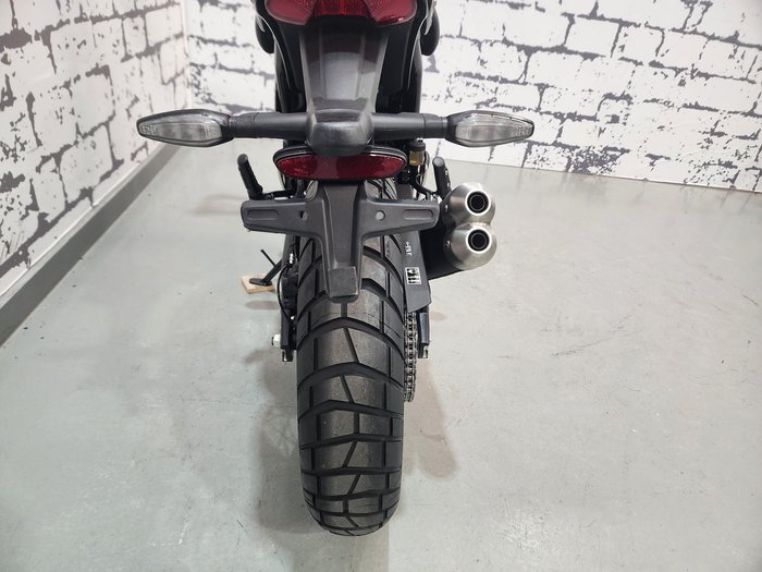 2025 Triumph Scrambler 400 XC Scrambler Yellow