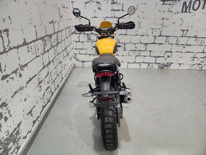 2025 Triumph Scrambler 400 XC Scrambler Yellow