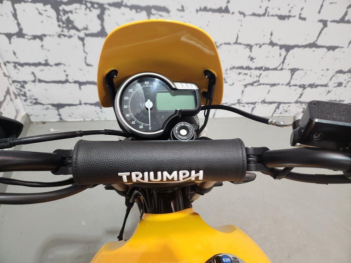 2025 Triumph Scrambler 400 XC Scrambler Yellow