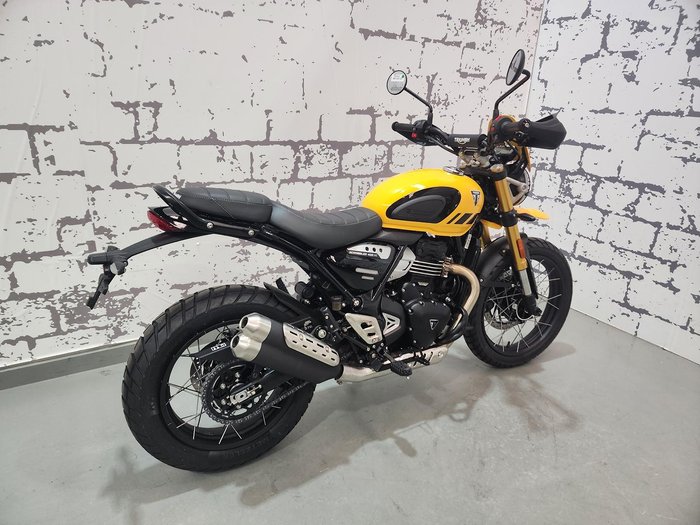 2025 Triumph Scrambler 400 XC Scrambler Yellow