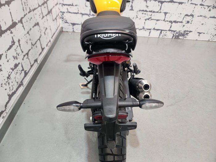 2025 Triumph Scrambler 400 XC Scrambler Yellow