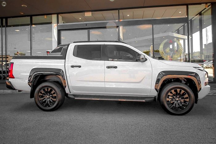 2025 Mitsubishi Triton GSR