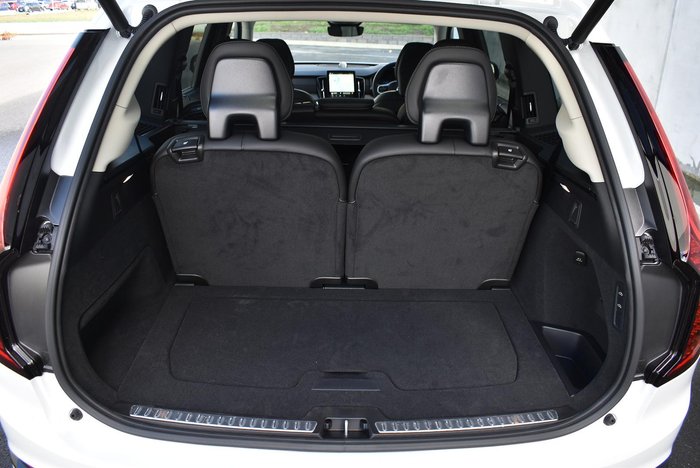 2025 Volvo XC90 Ultra T8 Plug-In Hybrid Dark MY26 AWD Crystal White