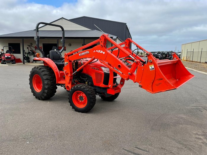 2023 Kubota L3800hd 38Hp Rops Tractor & Loader With 4In1 Bucket