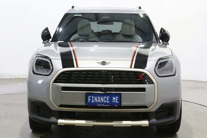 2024 MINI Countryman S Favoured