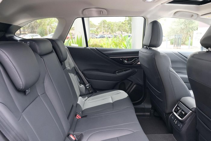 2025 Subaru Outback AWD Touring XT