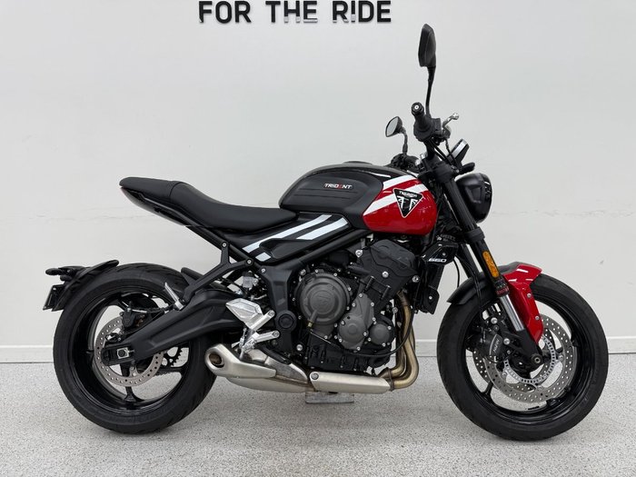 2025 Triumph TRIDENT 660 Red