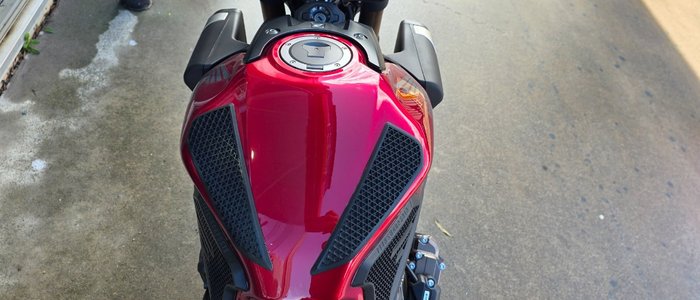 2024 Honda CB650RAC RED