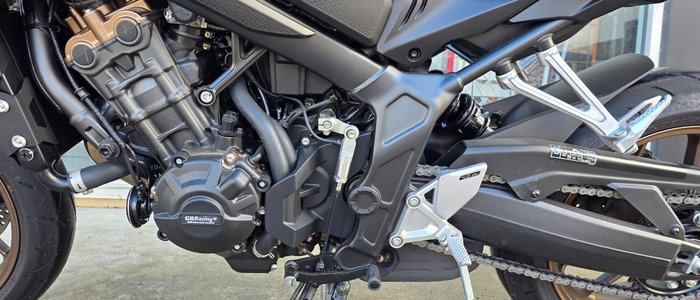 2024 Honda CB650RAC RED
