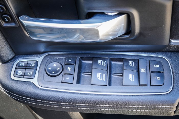 2023 RAM 2500 Laramie Rambox